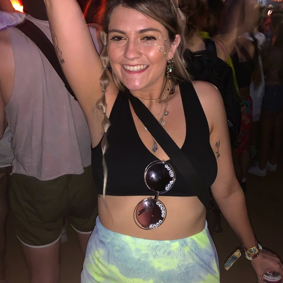 Meet your Posher, Cierra - Picture 5 of 16